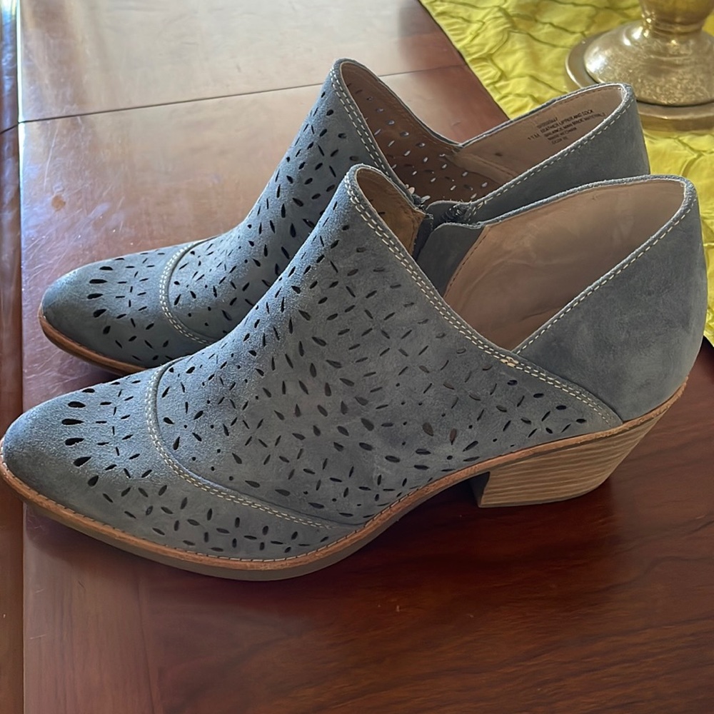 Sofft heeled booties
